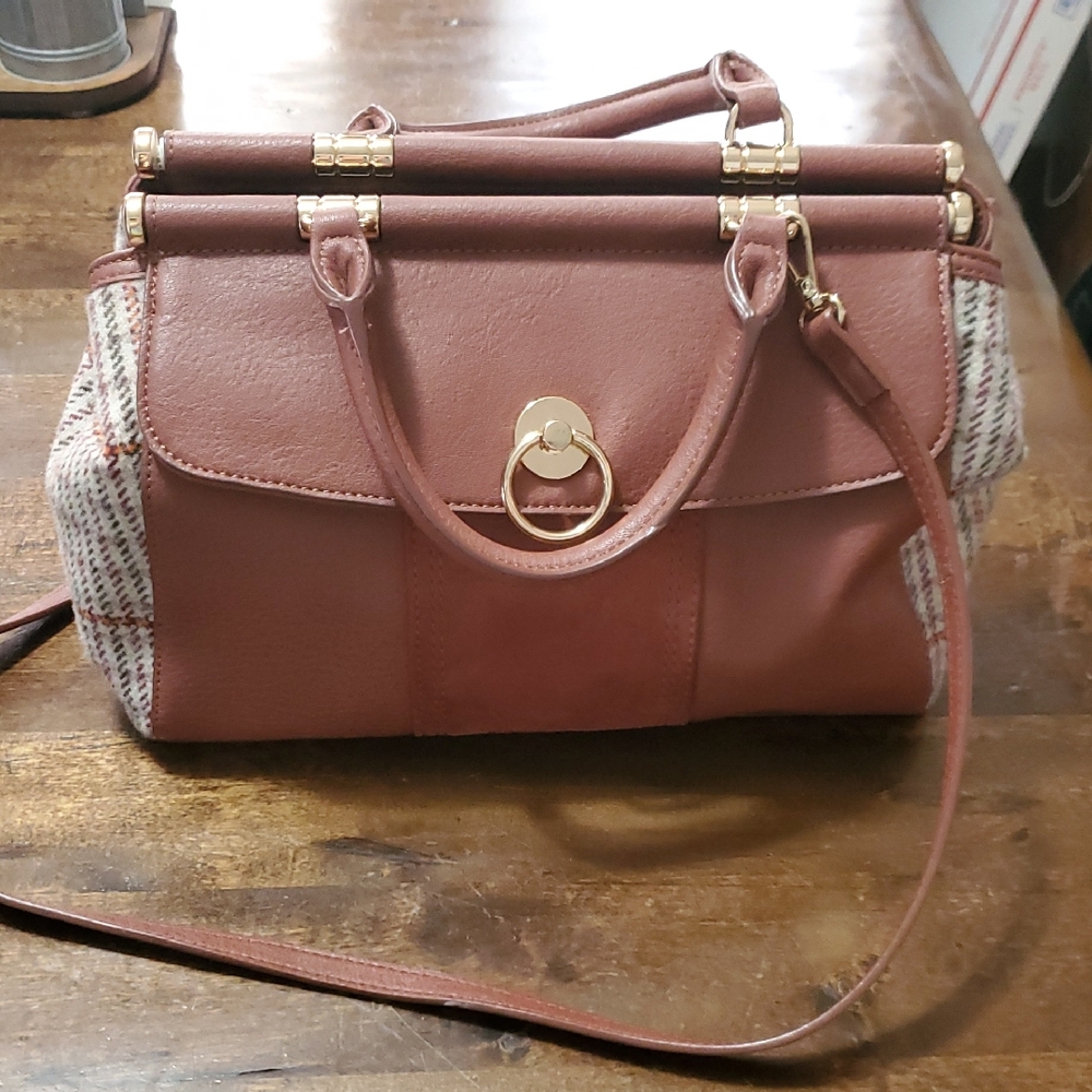 Lauren Conrad Brick Colored Purse with striped Side Panels and Detachable Strap.